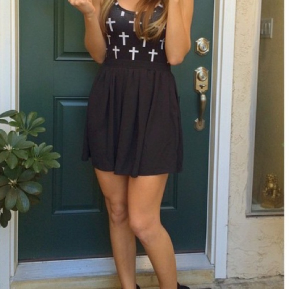 Brandy Melville Beautiful chiffon black skirt
